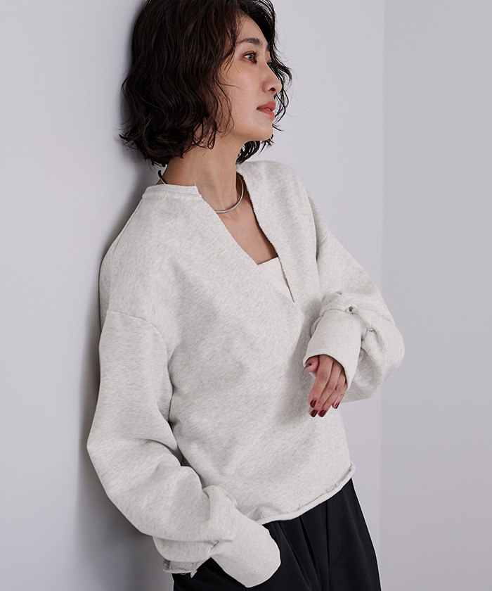 深Vネックスウェットプルオーバー | ur's（ユアーズ）