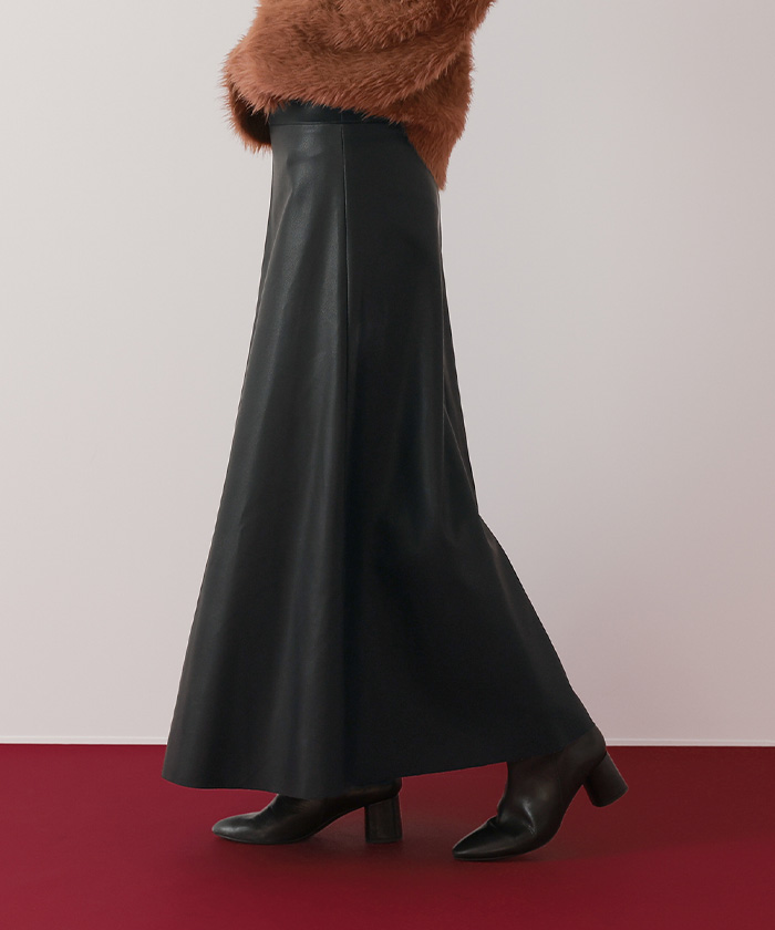 ☺️＊ゆーしゃン＊売り切りたい フェイクレザーフレアスカート | ur's（ユアーズ）