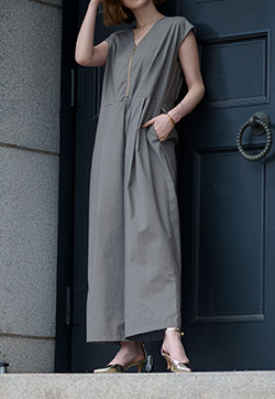 LOHEN フロントZIPオールインワン　グレイ　36 LOHEN フロントZIPオールインワン グレイ 36 - メルカリ