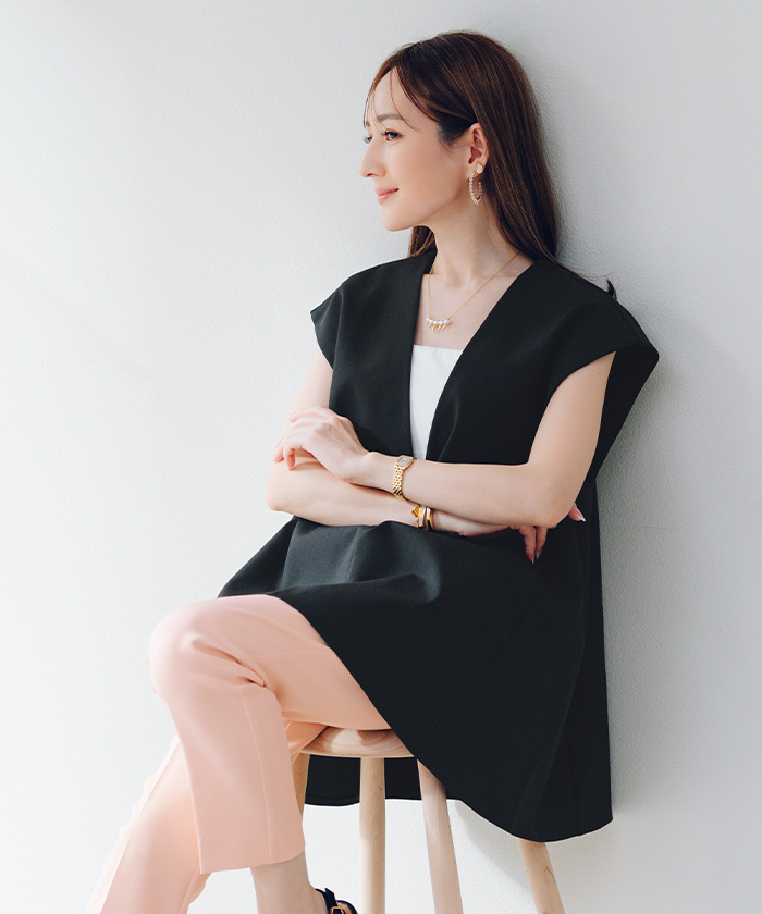 ディープVネックフレアトップス | ur's（ユアーズ）