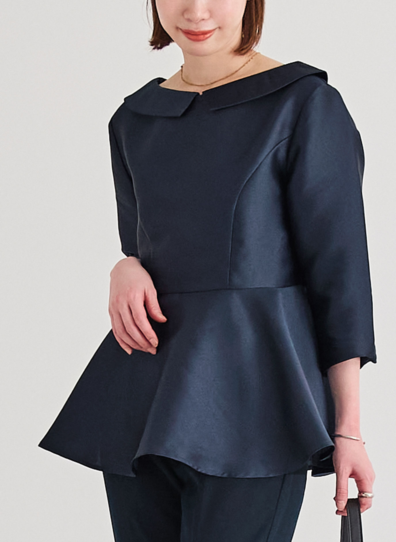 2wayペプラムブラウスの卒業式の着こなし2