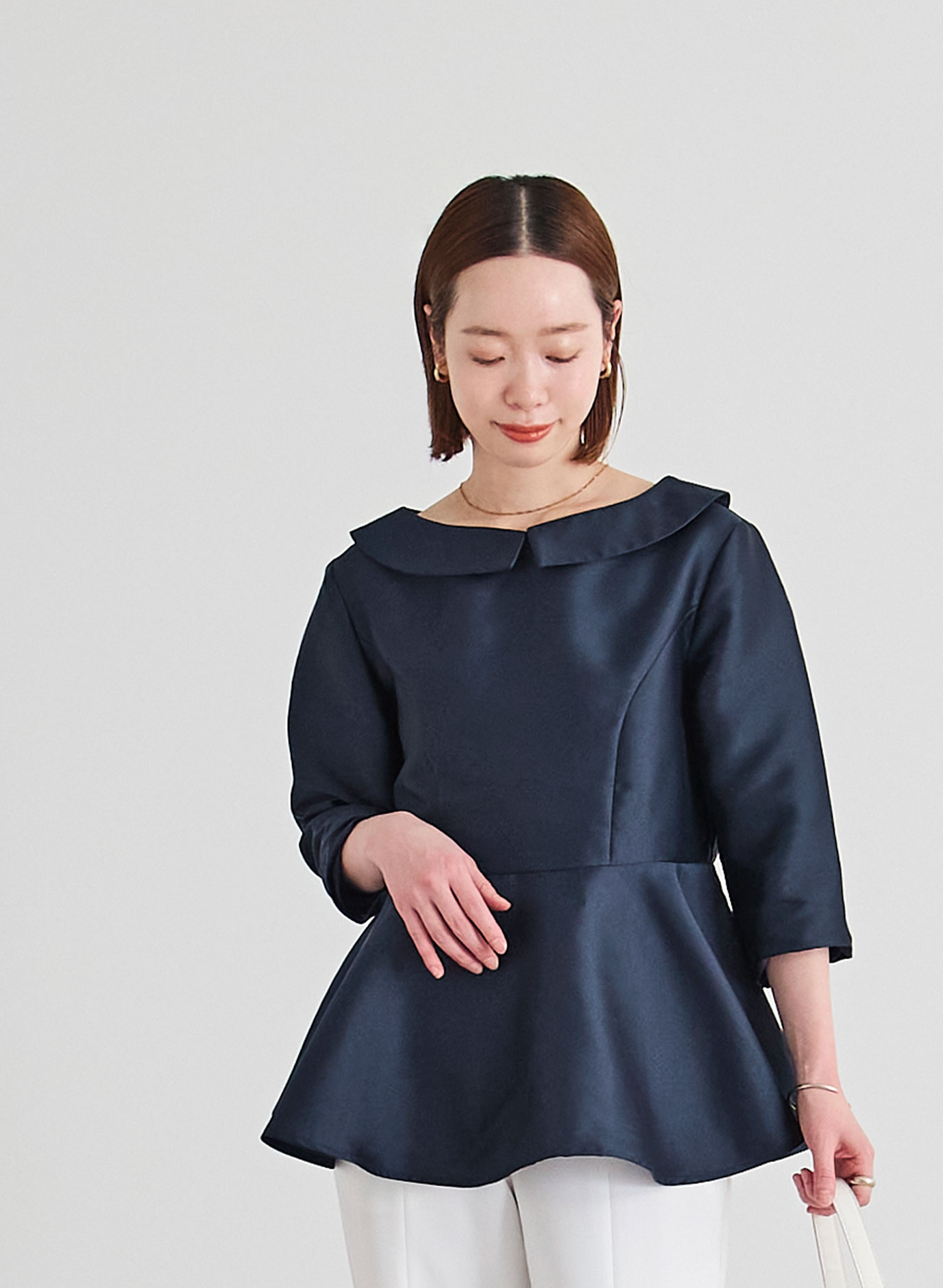 2wayペプラムブラウスの学校行事の着こなし2