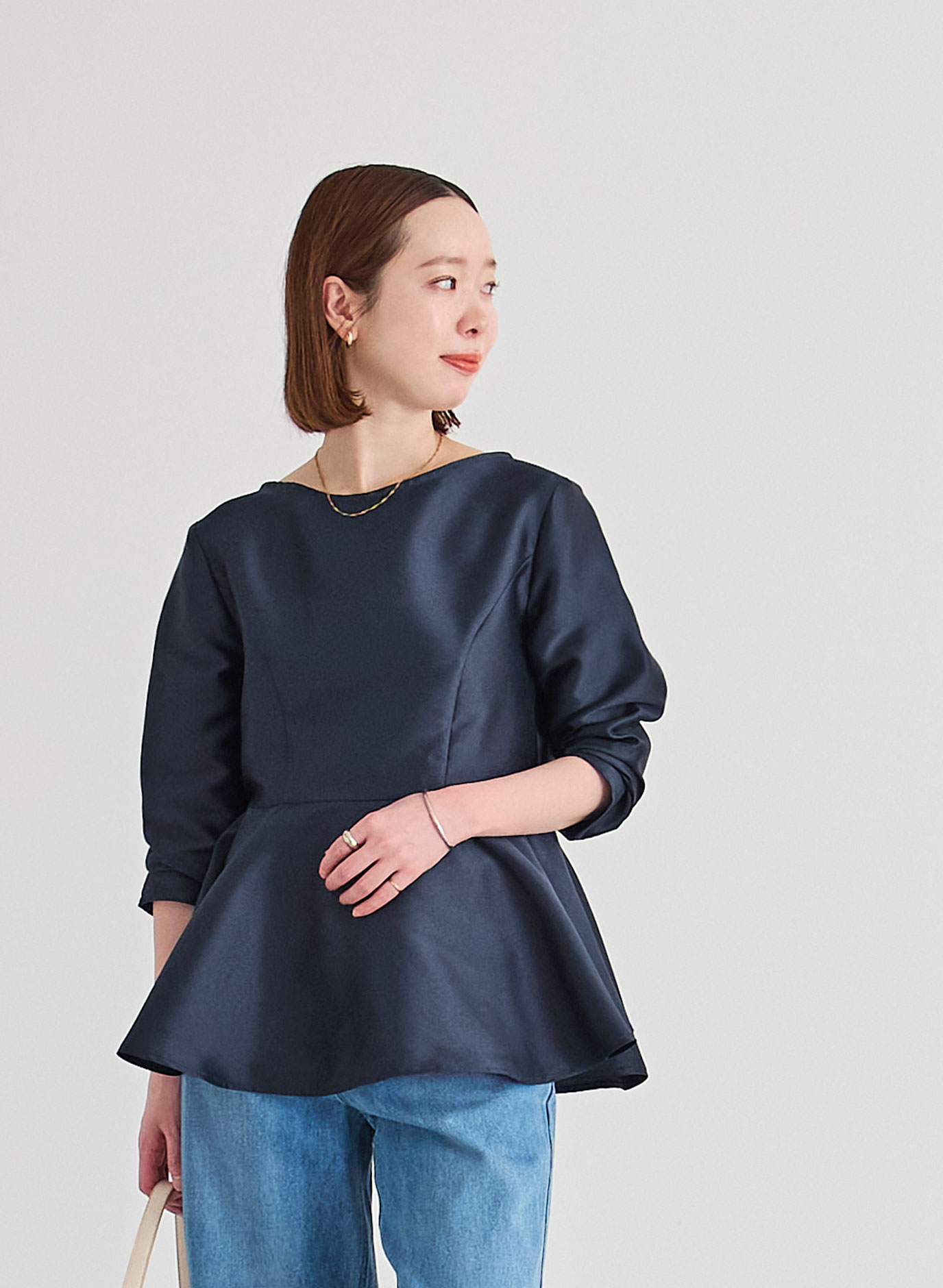 2wayペプラムブラウスのデイリーでの着こなし2