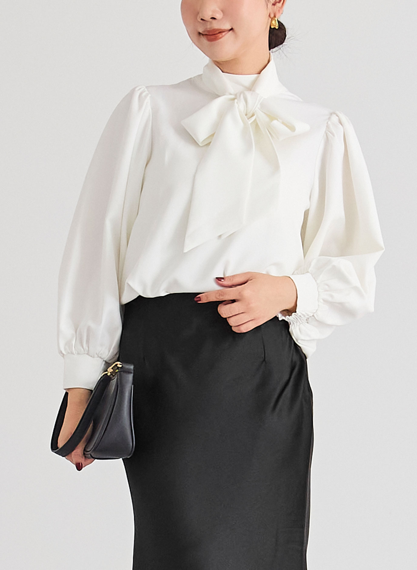 2wayボリュームスリーブボウタイブラウスの学校行事の着こなし2