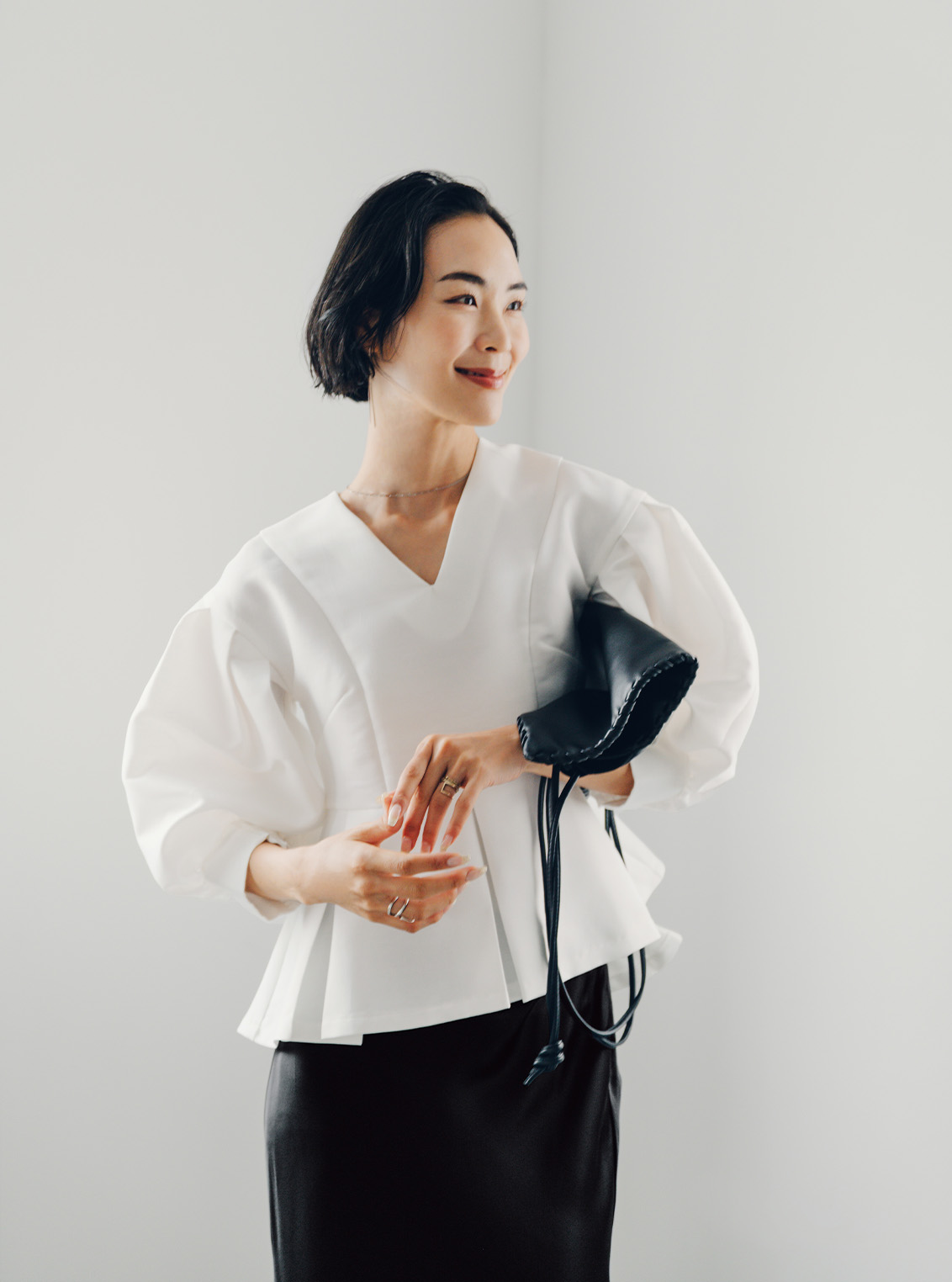 ボリュームスリーブプルオーバーのスタイリング3